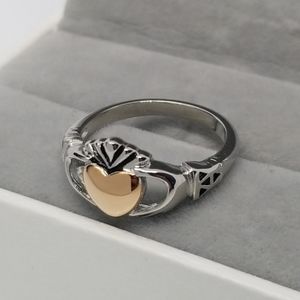 SALE☆Rose Gold Irish Claddagh Wedding Ring